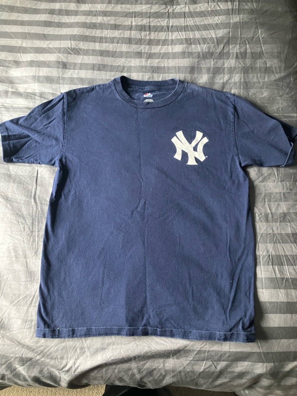 Majestic New York Yankees DEREK JETER Navy Blue T-Shirt XL